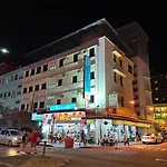 Hotel Tourist City Centre By Hotspot Essential