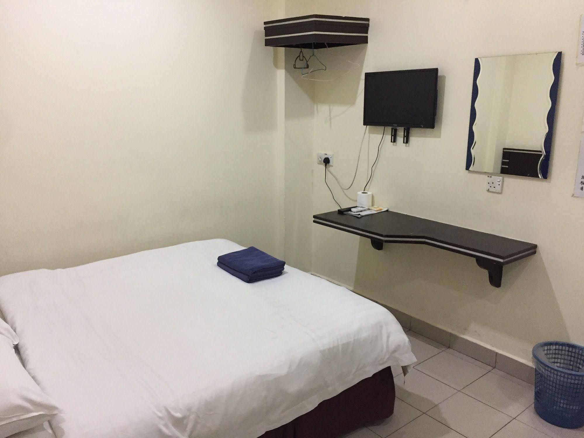 Tourist Centre By Hotspot Essential Hotel 2*